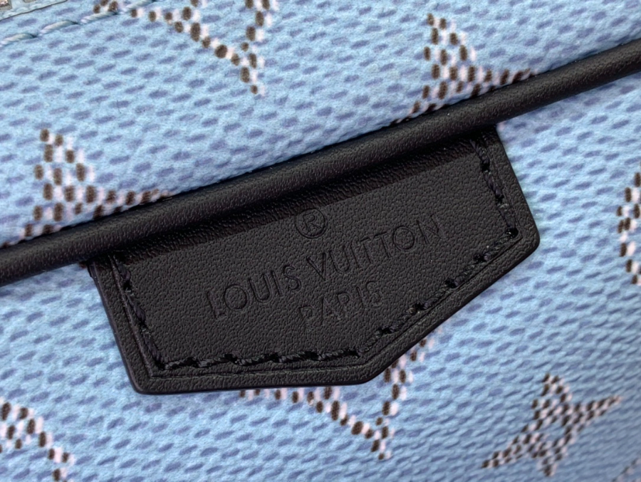 루이비통 트로카데로 웨어러블 월릿 M14684 136.520cm8.jpg
