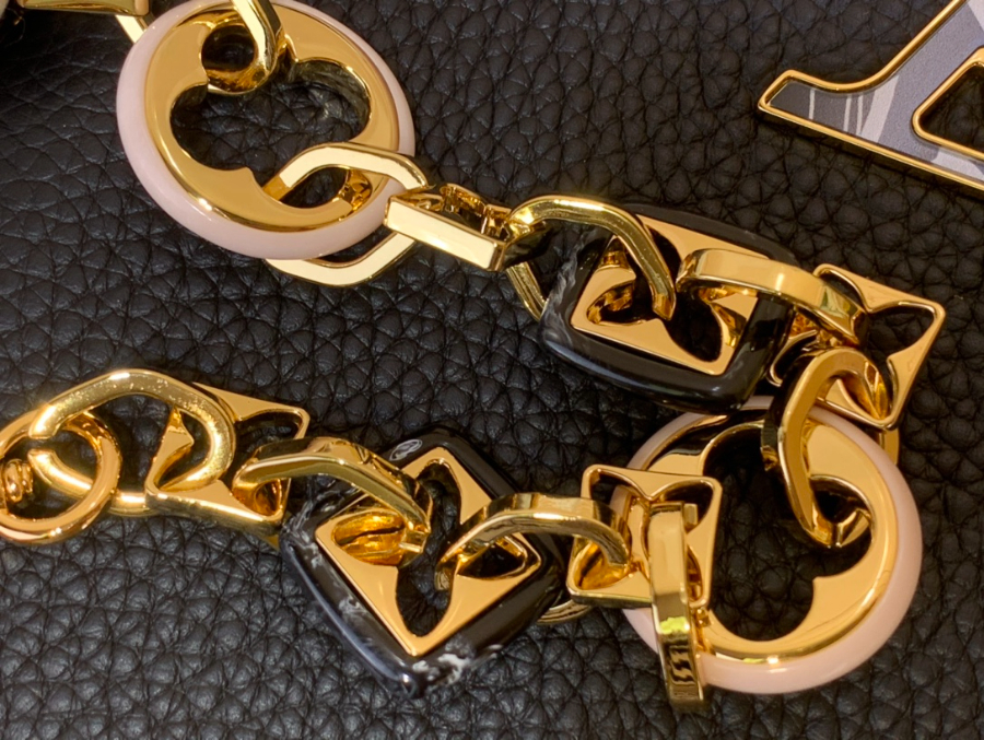 루이비통 카퓌신 미니 M14971 14821cm 블랙7.jpg