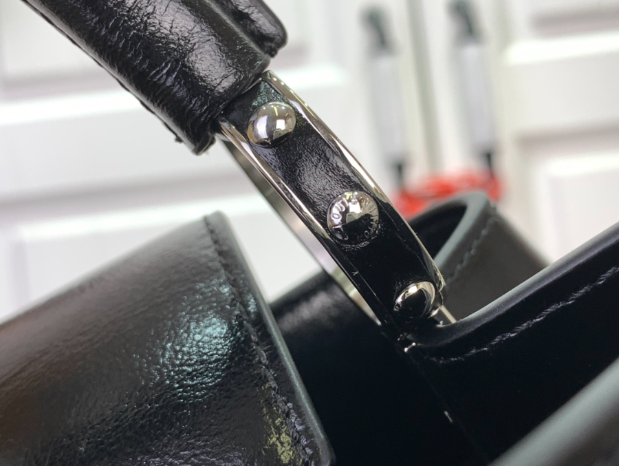 루이비통 카퓌신 이스트 웨스트 BB M25492 14826.5cm 블랙7.jpg