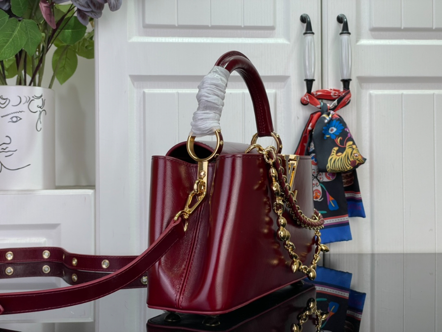 루이비통 카퓌신 이스트 웨스트 BB M25492 14826.5cm 와인4.jpg