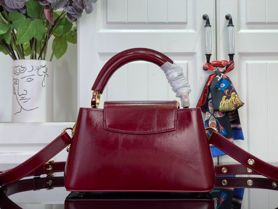 루이비통 카퓌신 이스트 웨스트 미니 M25492 14821cm 와인2.jpg