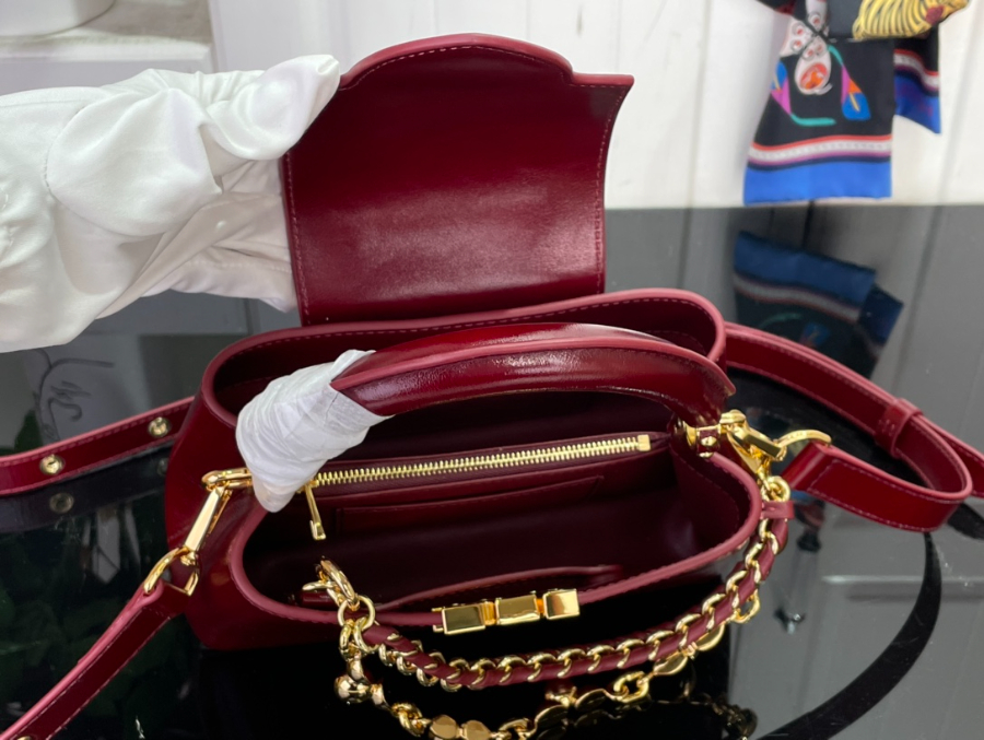 루이비통 카퓌신 이스트 웨스트 미니 M25492 14821cm 와인3.jpg