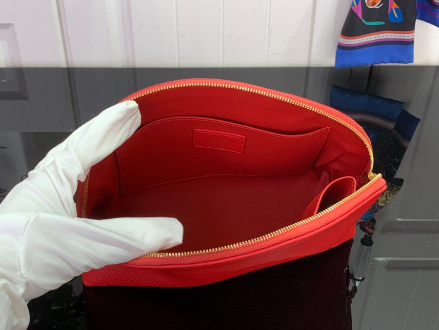 루이비통 코스메틱 파우치 미디엄 M15198 22156cm 레드3.jpg
