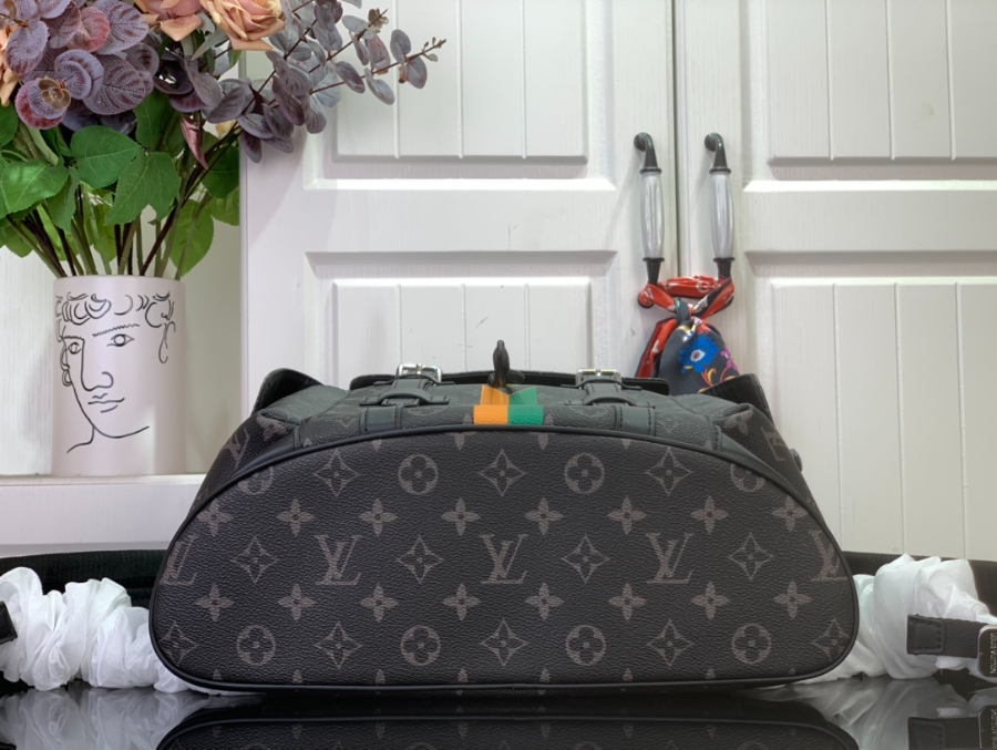 루이비통 크리스토퍼 MM MON 모노그램 미디엄 4412.538cm P01959 블랙5.jpg