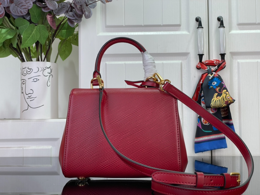 루이비통 클루니 미니 M15229 20167.5cm 레드2.jpg