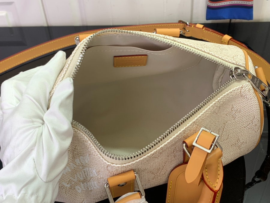 루이비통 키폴 반둘리에 25 M15076 151125cm 베이지3.jpg