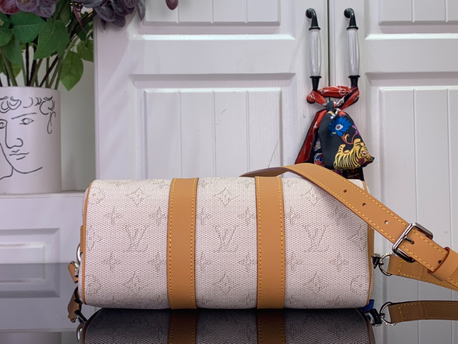 루이비통 키폴 반둘리에 25 M15076 151125cm 베이지5.jpg