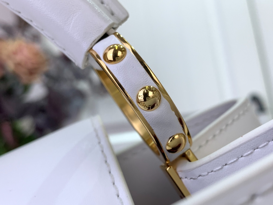 루이비통 LV x TM 카퓌신 BB 17.3927cm M13251 화이트8.jpg