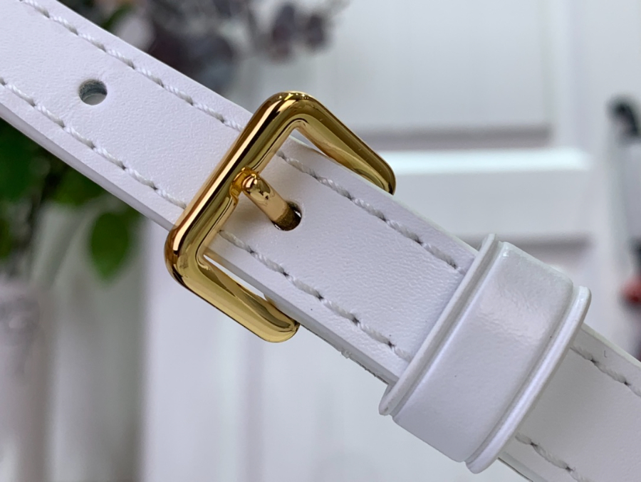 루이비통 LV x TM 카퓌신 미니 13.6821cm M13251 화이트8.jpg