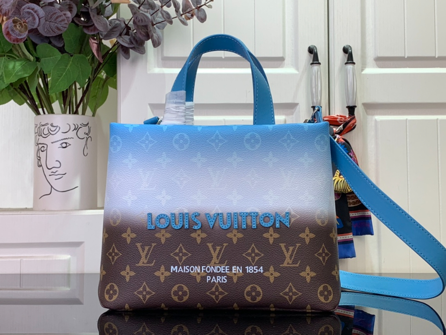 루이비통 미니 쇼퍼 토트 M13925 M15239 261020cm 그라데이션 블루1.jpg