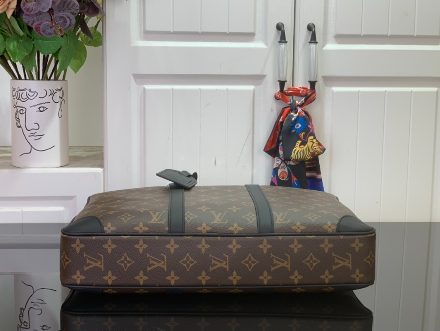 루이비통 포르트 도큐멍 보야주 모노그램 M41124 41317cm 브라운5.jpg