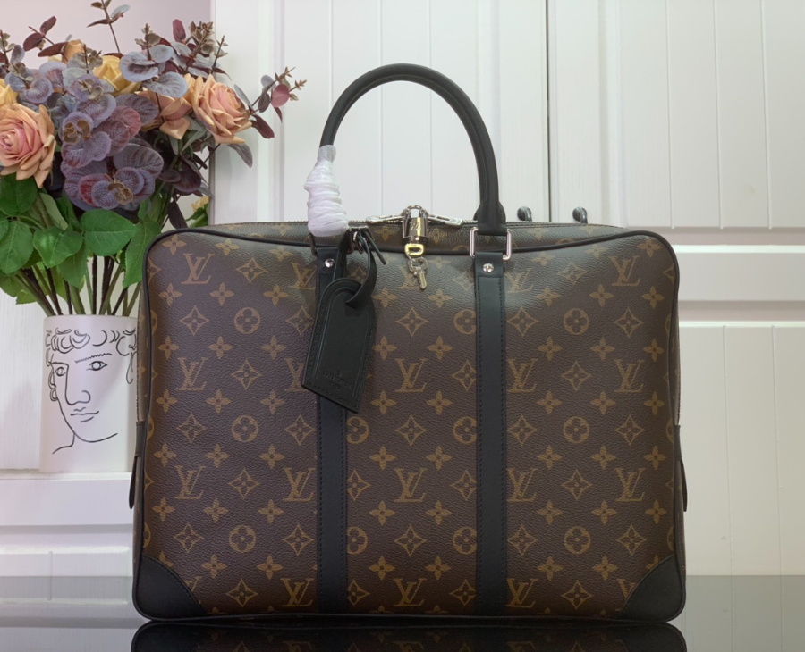 루이비통 포르트 도큐멍 보야주 모노그램 M41124 41317cm 브라운1.jpg