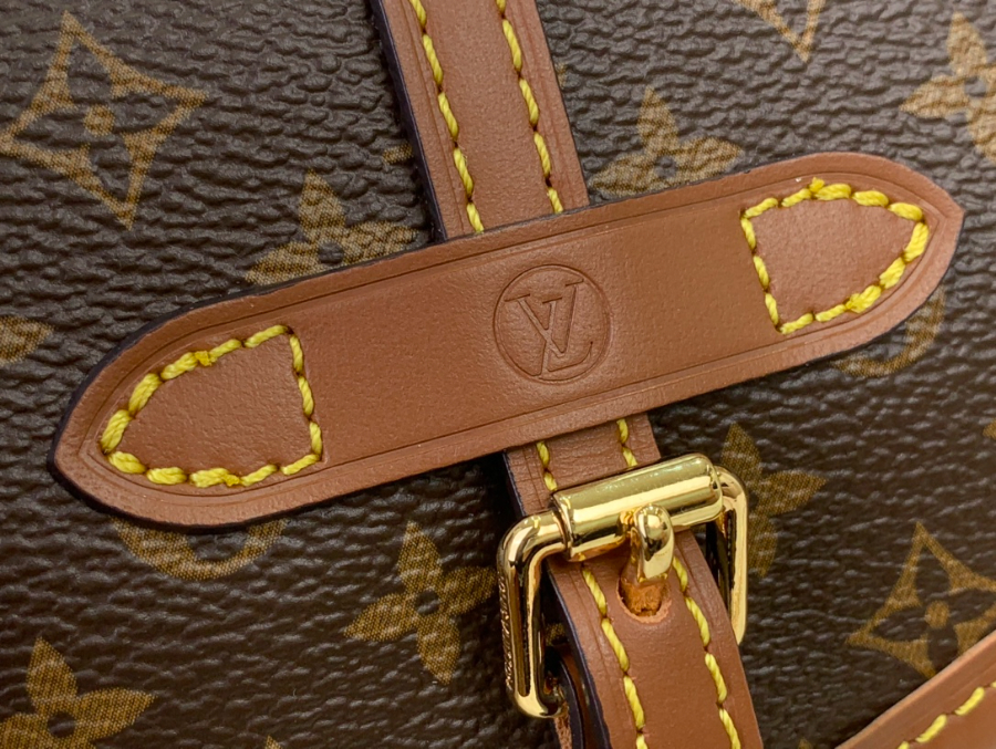 루이비통 솔로 M27096 11.6415.7cm6.jpg