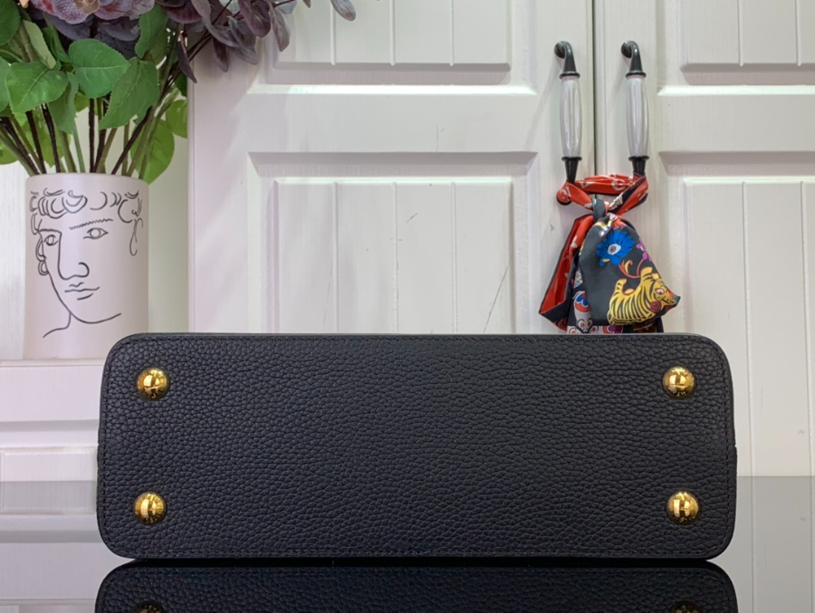 루이비통 LV x TM 카퓌신 미디엄 M13714 201131.5cm 블랙5.jpg