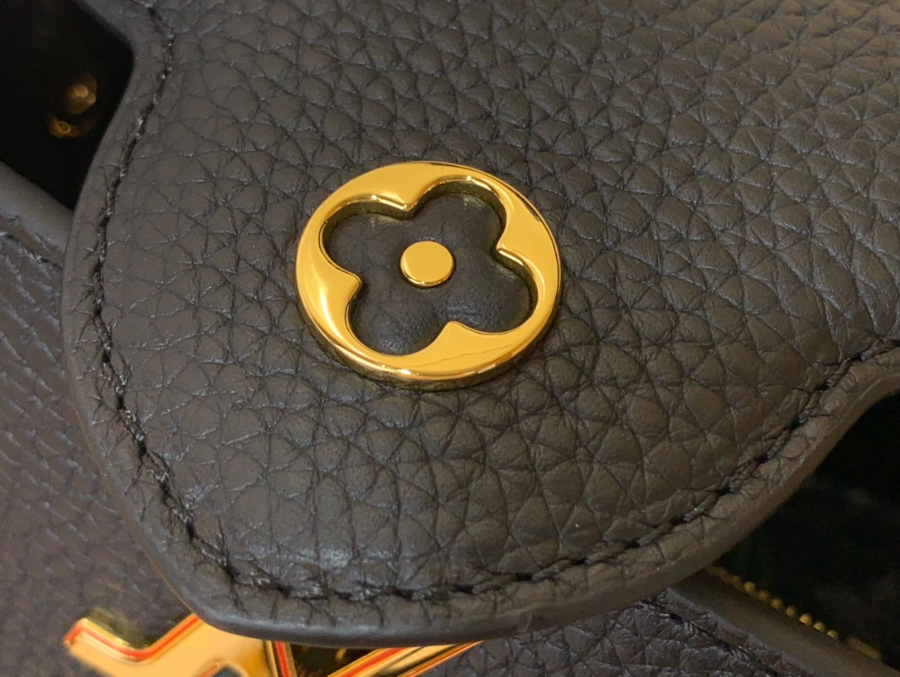 루이비통 LV x TM 카퓌신 스몰 M13714 14821cm 블랙7.jpg