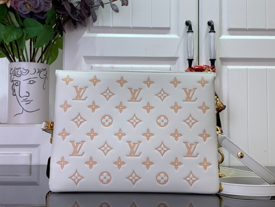 루이비통 쿠상 스몰 M14503 201226cm2.jpg