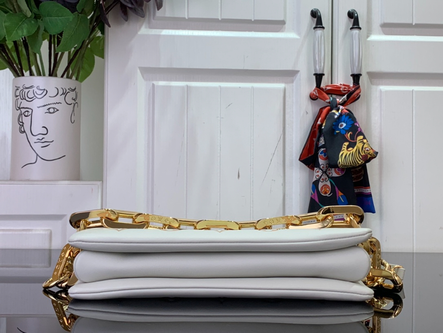 루이비통 쿠상 스몰 M14503 201226cm5.jpg