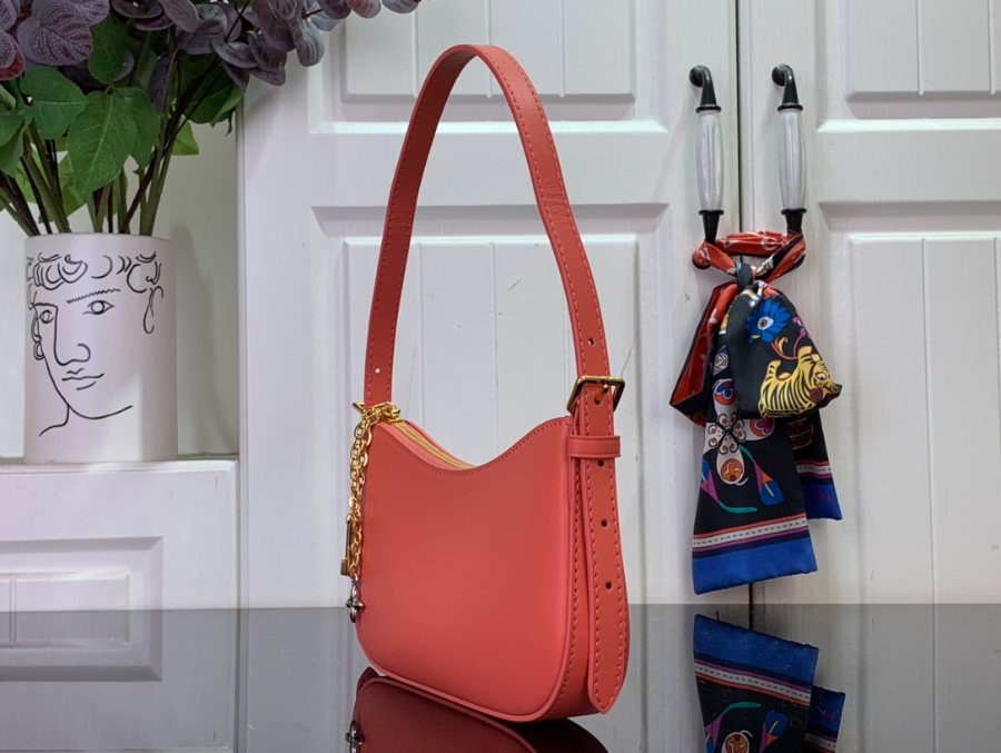 루이비통 포쉐트 LV 블룸 M25525 23104cm 라이트 레드4.jpg