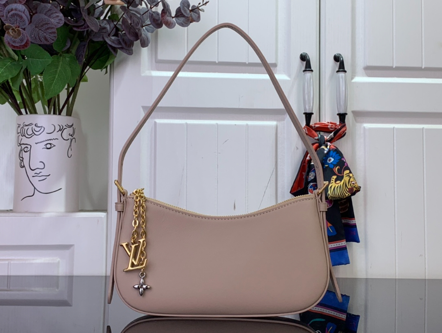 루이비통 포쉐트 LV 블룸 M25525 23104cm 누드1.jpg