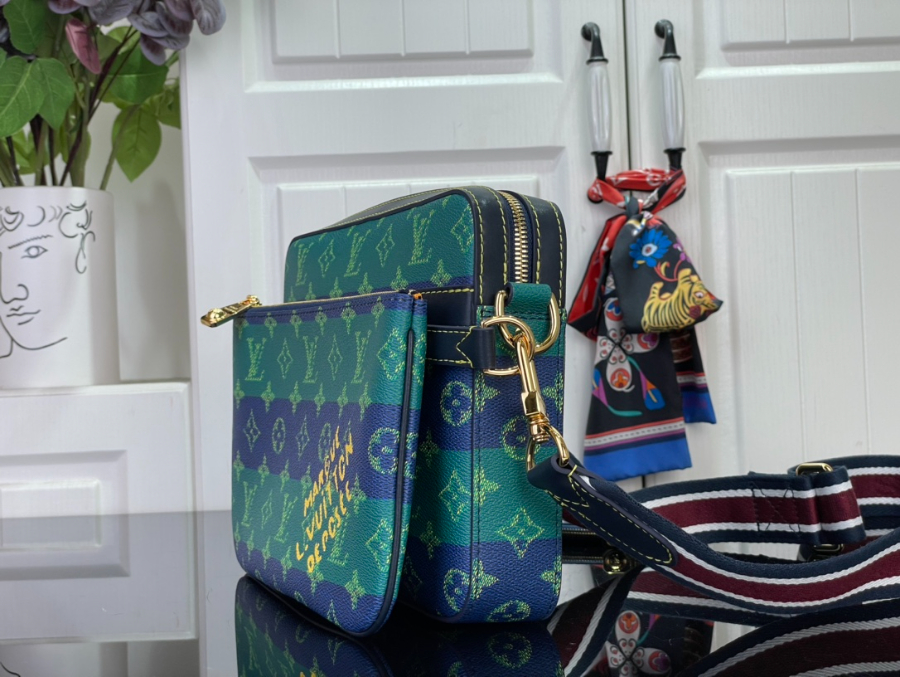 루이비통 트리오 메신저백 모노그램 헤리티지 M26026 18.5725cm4.jpg