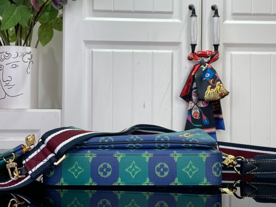 루이비통 트리오 메신저백 모노그램 헤리티지 M26026 18.5725cm5.jpg