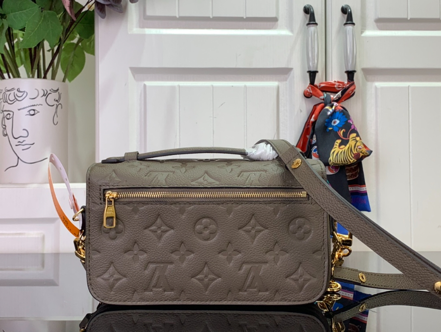 루이비통 포쉐트 메티스 이스트 웨스트 M25910 21.513.56cm 다크 스톤2.jpg