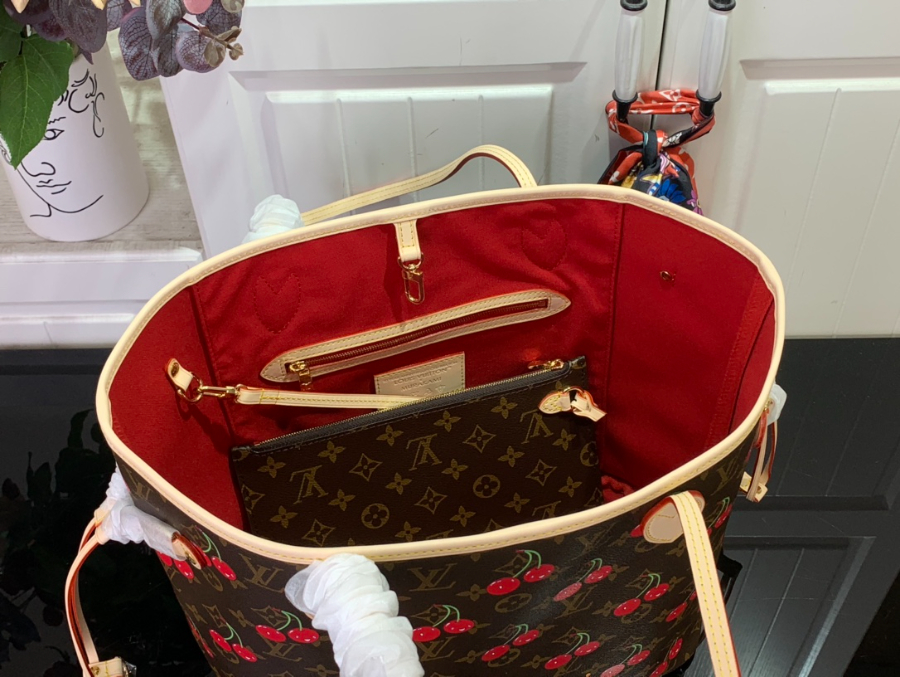 루이비통 LV x TM 네버풀 MM 281431cm M132633.jpg