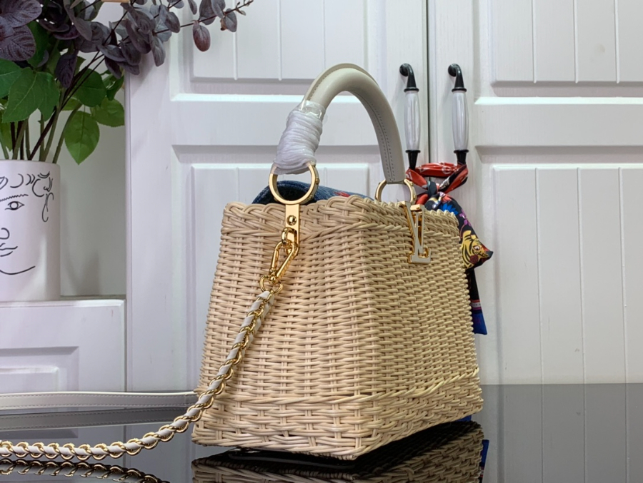 루이비통 LV x TM 카퓌신 BB M14295 27189cm 화이트4.jpg