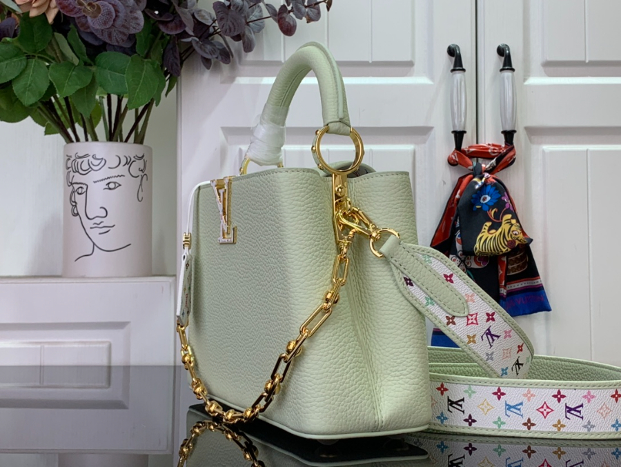 루이비통 LV x TM 카퓌신 BB 아보카도 그린 M14101 17.3927cm3.jpg