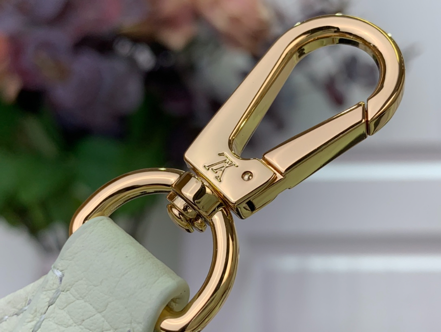 루이비통 LV x TM 카퓌신 미니 아보카도 그린 M14101 14821cm8.jpg