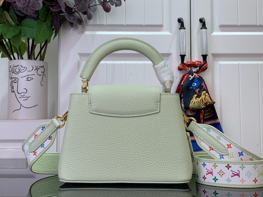 루이비통 LV x TM 카퓌신 미니 아보카도 그린 M14101 14821cm2.jpg