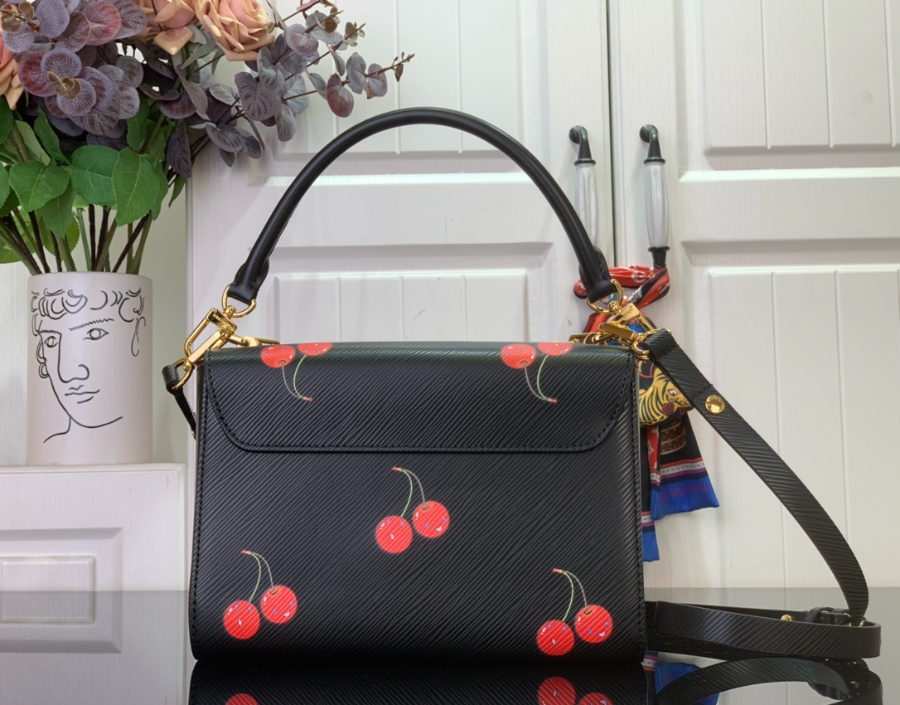 루이비통 LV x TM 트위스트 MM M14094 16823cm 블랙2.jpg