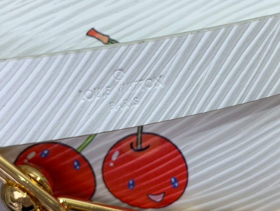 루이비통 LV x TM 트위스트 PM M13239 15719cm 화이트7.jpg