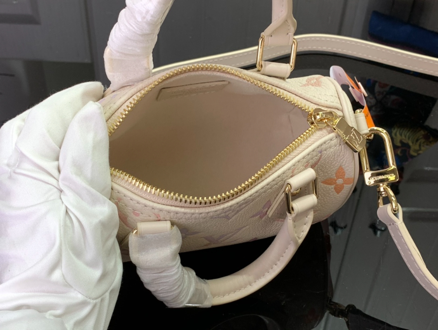 루이비통 나노 스피디 M25591 107.516cm3.jpg