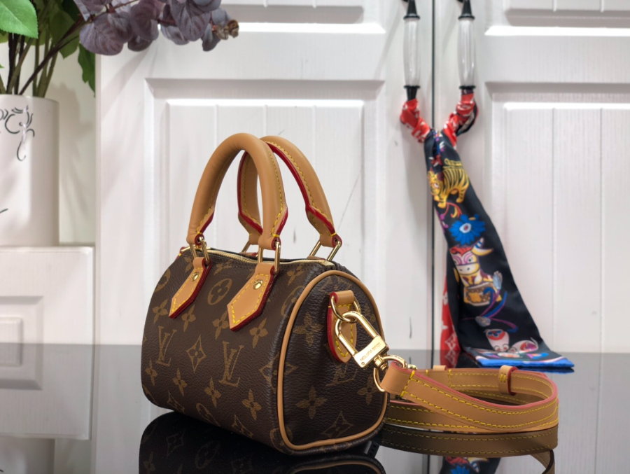 루이비통 나노 스피디 모노그램 M81085 16119cm 새버전4.jpg