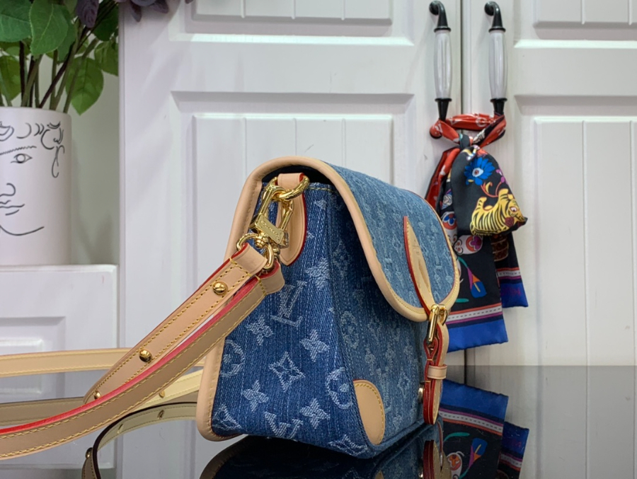 루이비통 다이앤 데님 M13070 15924cm 가죽 스트랩4.jpg