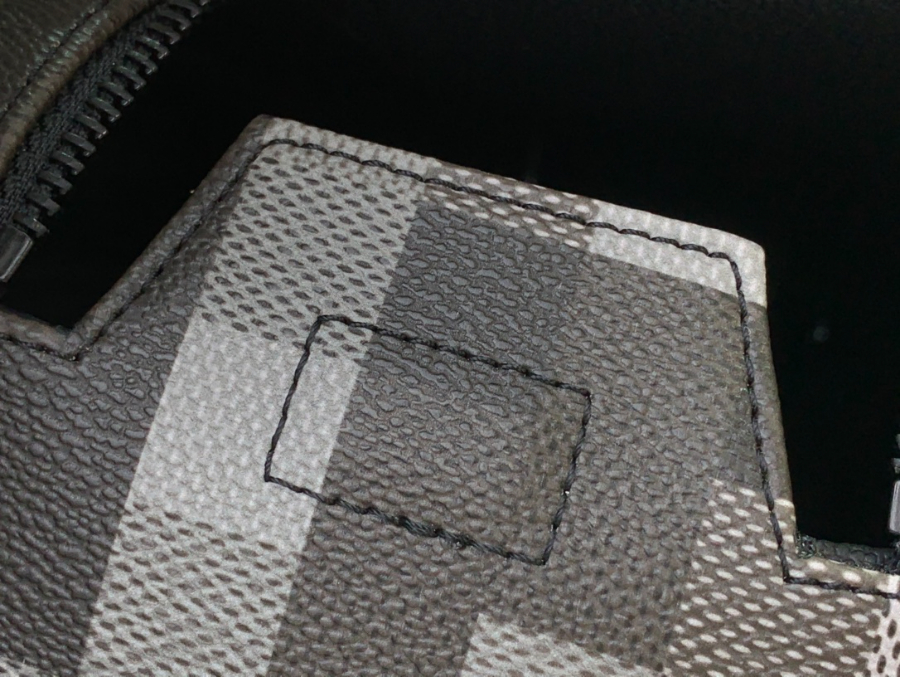 루이비통 돕 키트 M15109 1516.528cm 블랙7.jpg