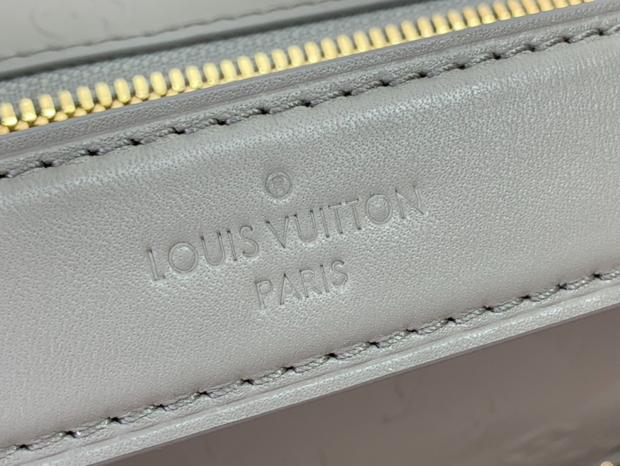 루이비통 사이드 트렁크 MM M25602 168.523.5cm08.jpg