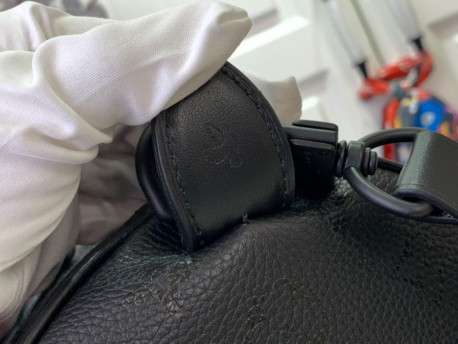 루이비통 스피디 P9 반둘리에 30 M13904 301721cm 블랙6.jpg