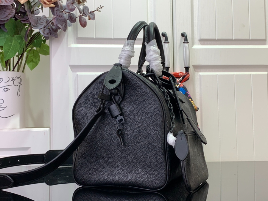 루이비통 스피디 P9 반둘리에 30 M13904 301721cm 블랙4.jpg