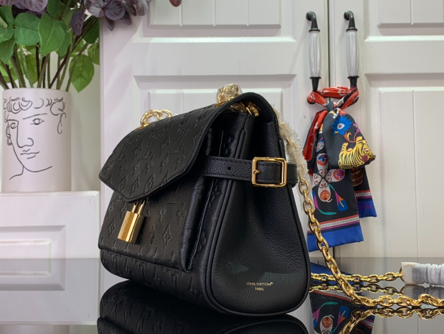 루이비통 애니타임 플랩 백 18.59.529.5cm M14973 블랙4.jpg