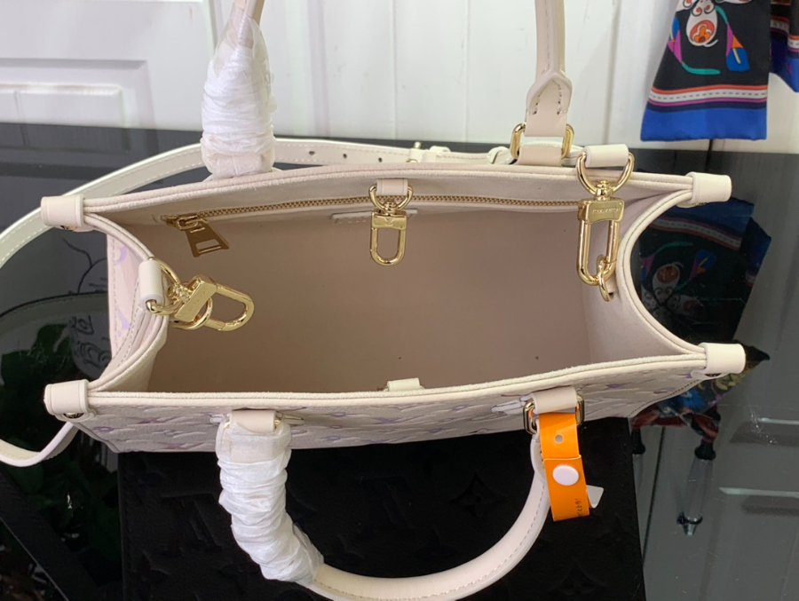 루이비통 온더고 PM 스몰 M25770 1911.525cm3.jpg