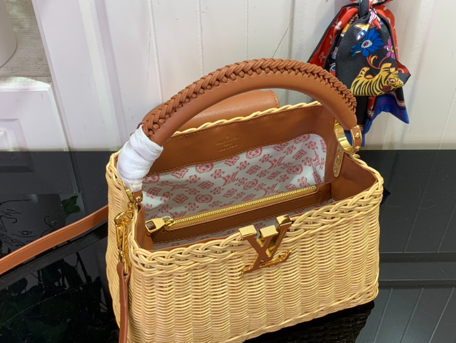 루이비통 카퓌신 BB 27918cm M26025 브라운3.jpg