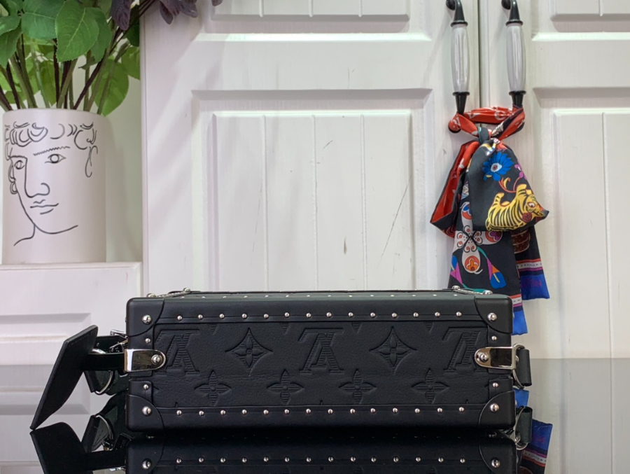 루이비통 클러치 박스 M12876 2416.58m5.jpg