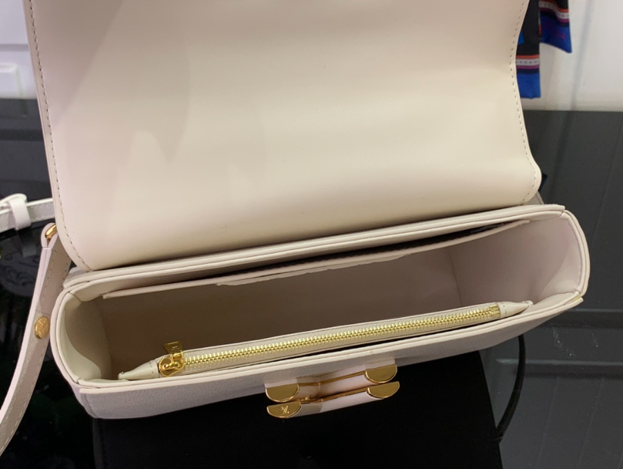 루이비통 트위스트 MM 슬림 23168cm M143413.jpg