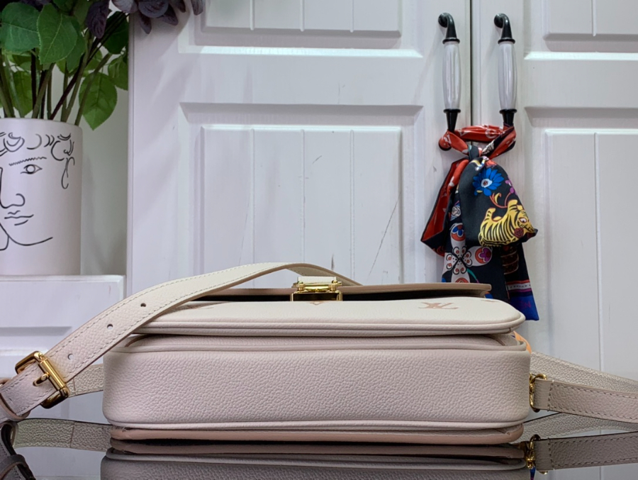 루이비통 포쉐트 메티스 M14977 25197cm5.jpg