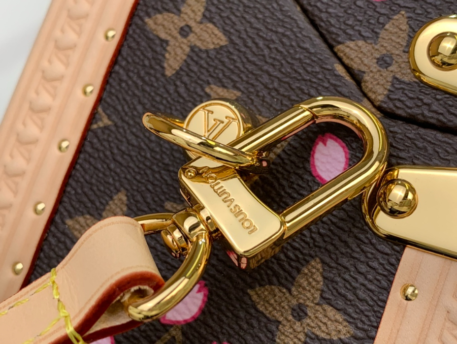 루이비통 LV x TM 카메라 박스 M14173 16137.5cm7.jpg