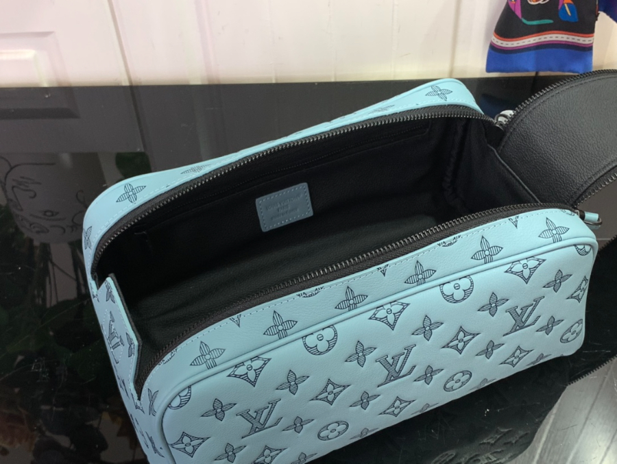 루이비통 돕 키트 라이트 블루 M14843 1516.528cm3.jpg