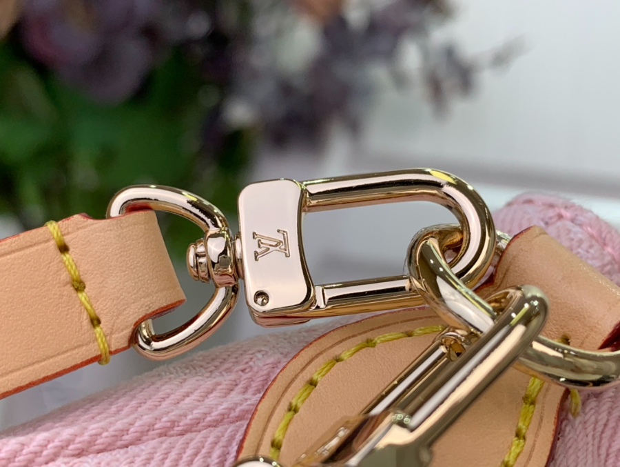 루이비통 리브 포쉐트 워시드 핑크 M14159 13.56.524.5cm6.jpg