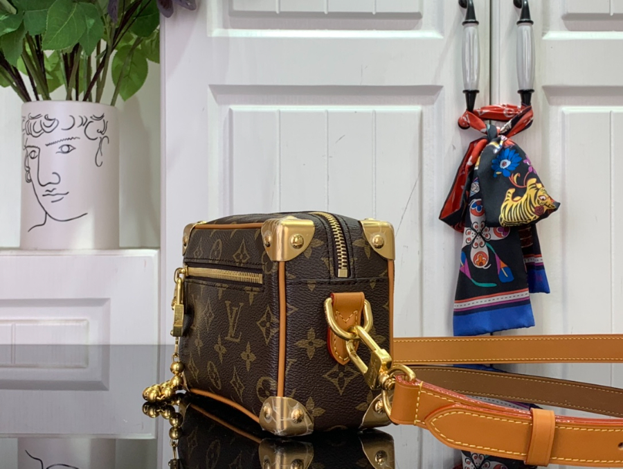 루이비통 미니 소프트 트렁크 M14729 18.5138cm5.jpg